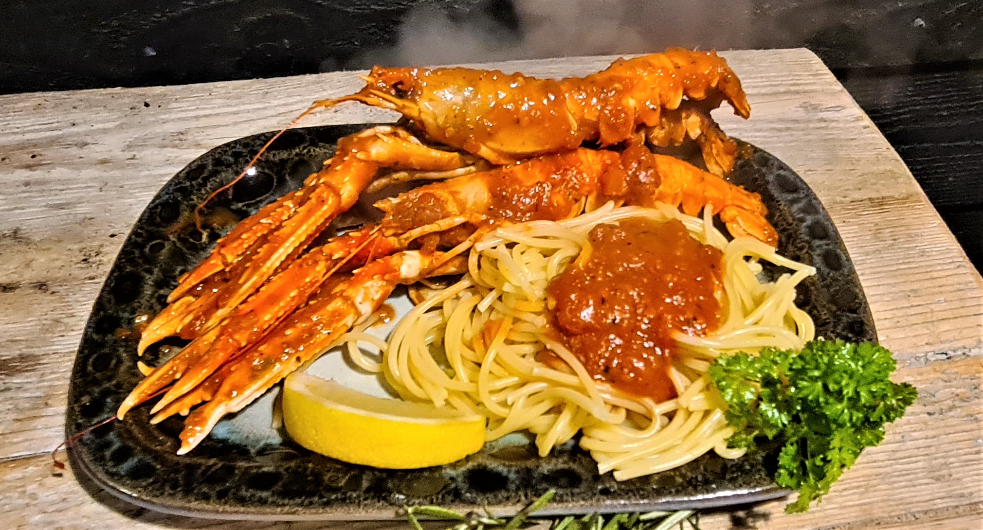 LANGOUSTINES MET EEN TOMATENSAUS