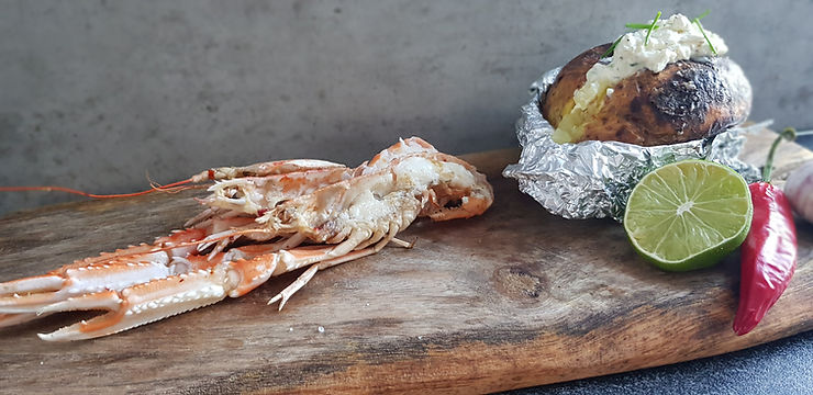 Langoustine met gepofte aardappel en Home Made Heksenkaas.